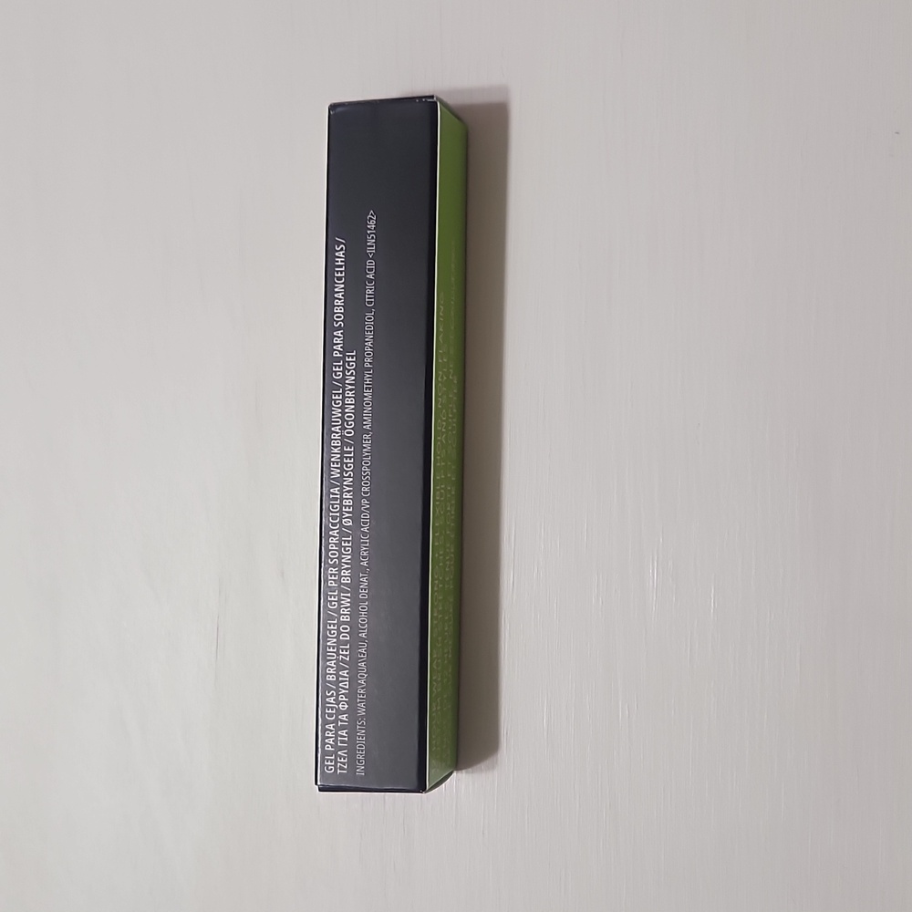 MAC Pro Locked Brow Gel - Picture 8 of 12